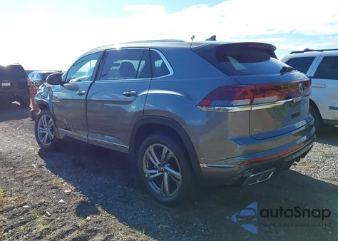 2024 Volkswagen Atlas Cross Sport 2.0T Sel R-Line z USA, uszkodzony, nr VIN 1V2AE2CA2RC225066